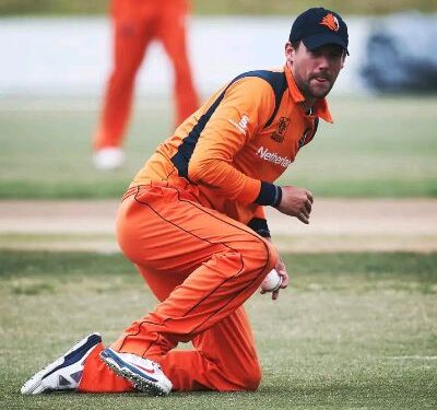 আন্তর্জাতিক ক্রিকেট থেকে সরে দাঁড়ালেন নেদারল্যান্ডের অধিনায়ক  পিটার সিলার