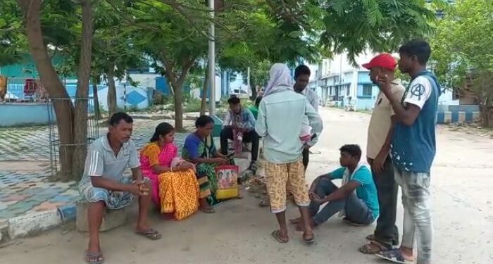 মালদায় পিক আপ ভ্যানের ধাক্কায় মৃত্যু ৪ মোটরভ্যানের যাত্রীর