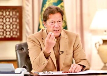 শ্রীলঙ্কার মতোই খুব শীঘ্রই মাফিয়াদের দুর্নীতি ও লুটপাটের বিরুদ্ধে রাস্তায় নামবে পাকিস্থানের মানুষ : ইমরান খান