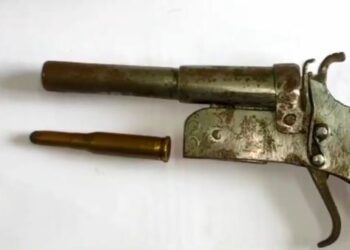 পাইপগান ও গুলিসহ মহিলা অস্ত্র কারবারী গ্রেপ্তার বর্ধমানে