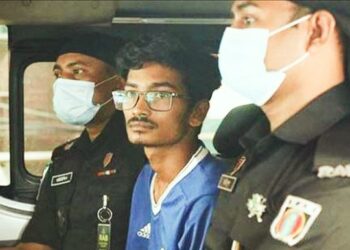 চাপে পড়ে হিন্দু শিক্ষককে খুনে অভিযুক্ত ছাত্র আশরাফুল ইসলামকে গ্রেফতার করতে বাধ্য হল বাংলাদেশ পুলিশ