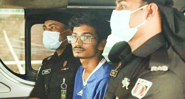 চাপে পড়ে হিন্দু শিক্ষককে খুনে অভিযুক্ত ছাত্র আশরাফুল ইসলামকে গ্রেফতার করতে বাধ্য হল বাংলাদেশ পুলিশ