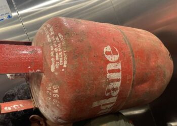 মাসের শুরুতেই বড় স্বস্তি দেশবাসীর, একধাপে গ্যাসের দাম কমল ১৯৮ টাকা