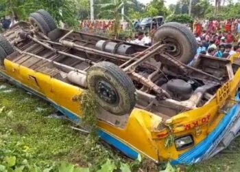 মালদায় স্কুল বাস উলটে জখম ৩০ পড়ুয়া