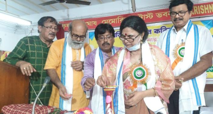 নতুন আঙ্গিকে কাব্যকে তুলে ধরতে শুরু হল “পঞ্চবান কবিতা” উৎসব