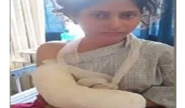 রেণু খাতুনের হাত কেটে নেওয়ার ঘটনায় ছয় অভিযুক্তের বিরুদ্ধে আদালতে চার্জশিট জমা দিল পুলিশ