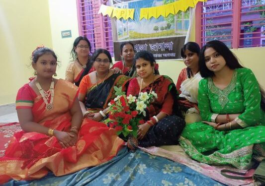 বর্ষপূর্তির আনন্দে মেতে উঠল ‘খোলা জানালা’ সদস্য সদস্যারা