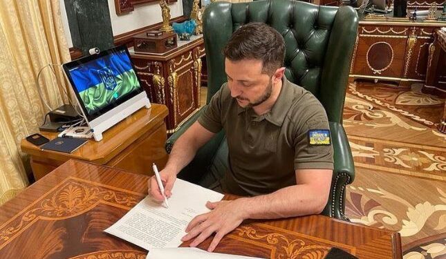 ভারতসহ ৫ দেশের রাষ্ট্রদূতদের বরখাস্ত করল ইউক্রেন