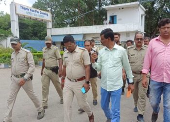 মুখ্যমন্ত্রীর হস্তক্ষেপে ফের উৎপাদন শুরু হল শক্তিগড় জুট পার্কে