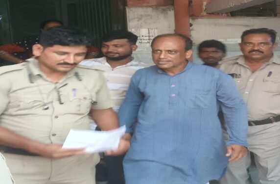 চাকরির নামে প্রতারণা মামলায় আরও একজনকে পাকড়াও করল মঙ্গলকোট থানার পুলিশ