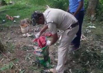 বোমা বাঁধার সময় বিস্ফোরণে মৃত ২, আহত বেশ কয়েকজন, তৃণমূলের প্রধানই বোমা বাঁধাচ্ছিল বলে জানালেন আহতের স্ত্রী