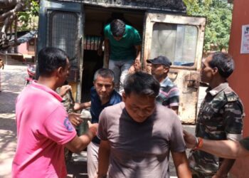 কাটোয়ার প্রাক্তন নৌসেনা কর্মীর হেরোইন পাচার চক্রের ২ মণিপুরী সদস্য গ্রেফতার