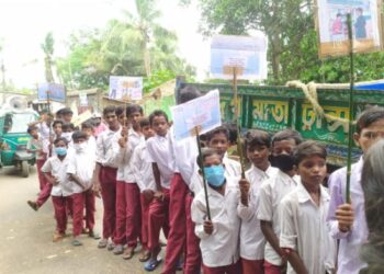 এলাকাকে প্লাস্টিক মুক্ত করতে উদ্যোগী হল গলসির সাটিনন্দী পঞ্চায়েতের উদ্যোগ