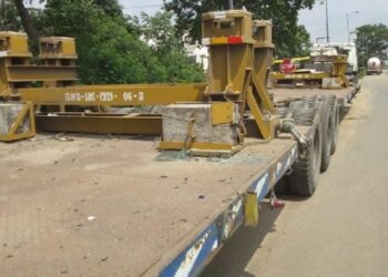 জাতীয় সড়কে দুর্ঘটনায় মৃত্যু সিআইডির ডিএসপি ও সিভিক ভলেন্টিয়ারের, জখম গাড়ির চালক ।