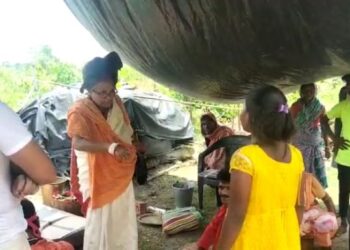 ঝাড়ফুঁকের নামে সপ্তম শ্রেনীর ছাত্রীকে নির্যাতনের অভিযোগ