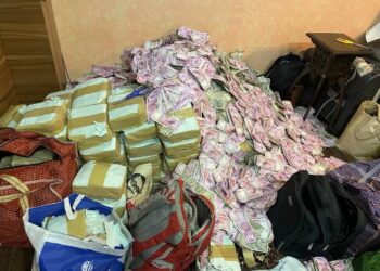 পার্থ চট্টোপাধ্যায় ঘনিষ্ঠ মহিলার ফ্লাট থেকে প্রায় ২০ কোটি টাকা উদ্ধার করল ইডি