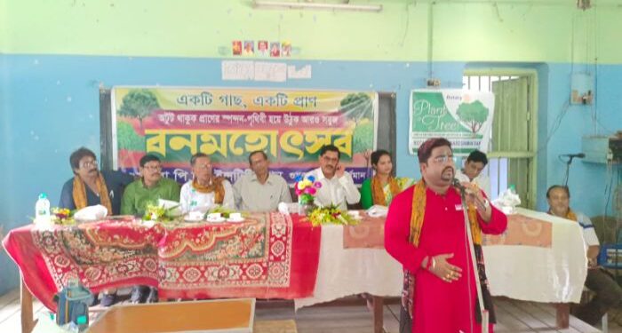 বনমহোৎসব পালিত হলো গুসকরা উচ্চ বিদ্যালয়ে