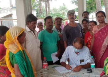 কাউন্সিলারের উদ্যোগে বিনামূল্যে চক্ষু পরীক্ষা শিবির গুসকরায়