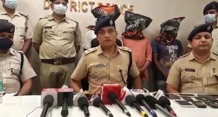 মোবাইলের টাওয়ার বসানোর নামে সাড়ে ১৪ লক্ষ টাকা প্রতারণার অভিযোগে ৬ যুবককে গ্রেফতার করল বাঁকুড়া পুলিশ