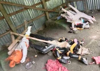 ফের মন্দিরে ঢুকে প্রতিমা ভাঙচুর চালালো বাংলাদেশের জিহাদিরা