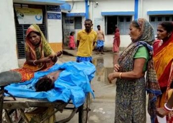 রতুয়ায় কিশোরকে নৃসংশভাবে কুপিয়ে খুন, খুনের কারন নিয়ে ধন্দ্ব