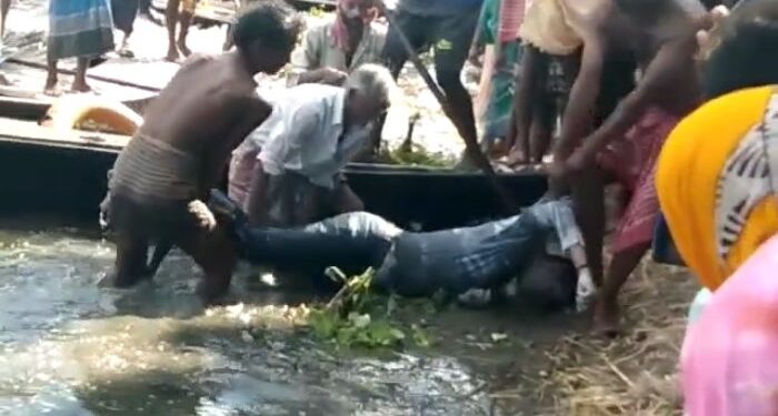 পূর্বস্থলীর ছাড়িগঙ্গায় নৌকা ডুবিতে নিখোঁজ হওয়া আরও এক পর্যটকের দেহ উদ্ধার