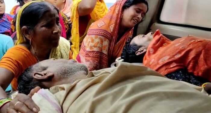 রতুতায় বাইক দূর্ঘটনায় বাবা ও ছেলের মর্মান্তিক মৃত্যু