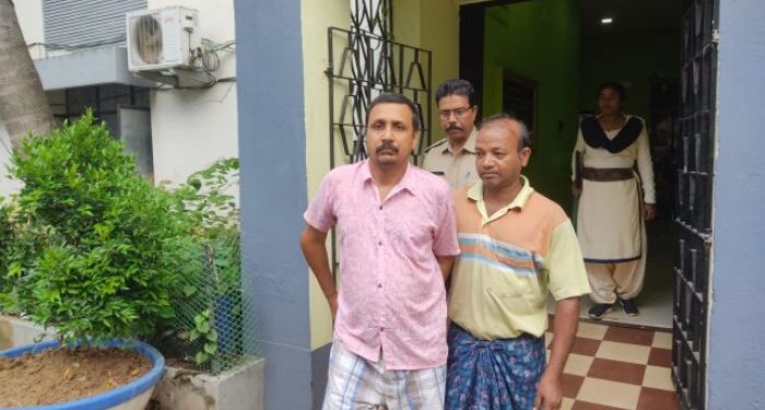 কিশোরের আত্মহত্যার ঘটনায় গ্রেফতার ব্যবসায়ীসহ ২