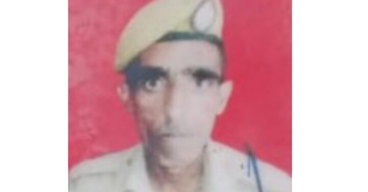 কুলগামে সন্ত্রাসবাদীদের গ্রেনেড হামলায় শহীদ পুলিশকর্মী তাহির খান