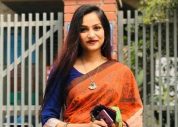 বাংলাদেশের ঢাকায় হিন্দু কলেজ ছাত্রীর রহস্যজনক মৃত্যু