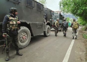 কাশ্মীরে ফের সন্ত্রাসবাদীদের টার্গেট কিলিংয়ের শিকার কাশ্মীরি পণ্ডিত, আহত এক
