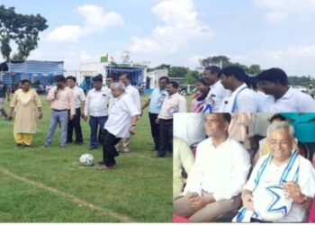 ফুটবল খেলে ‘খেলা হবে’ দিবস পালন করলেন মন্ত্রী প্রদীপ মজুমদার, কিন্তু পার্থ ও অনুব্রতর গ্রেপ্তার হওয়া নিয়ে স্পিকটি নট