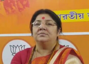 “তৃণমূল কংগ্রেসের আমলে রাইস মিলে চালের বদলে গাড়ি উৎপাদন হচ্ছে” -বললেন লকেট