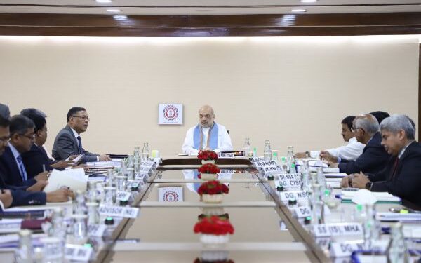 রাজ্যগুলির পুলিশের ডিজিপিদের সীমান্ত এলাকায় জনসংখ্যার পরিবর্তনের দিকে নজর রাখতে নির্দেশ দিলেন স্বরাষ্ট্রমন্ত্রী