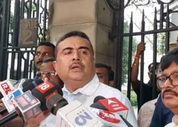 “পূজোর ক’টা দিন যুবক যুবতীদের মদ খাইয়ে অনেক বেশি টাকা তুলে নেবেন মমতা বন্দ্যোপাধ্যায়” – পূজো কমিটিগুলিকে দেওয়া অনুদান প্রসঙ্গে মন্তব্য শুভেন্দুর