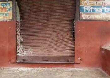 দাঁতাল হাতির অত্যাচারে অতিষ্ট গঙ্গাজলঘাটির বিহারজুড়িয়া গ্রামের মানুষ