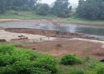 পাণ্ডবেশ্বরের বহুলা গ্রামে পরপর ৩ জায়গায় ভূমিধ্বস, আতঙ্ক এলাকায়