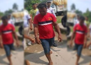 খুনের হুমকি দিয়ে নাবালিকা মেয়েকে দিনের পর দিন ধর্ষণ, মায়ের অভিযোগে গ্রেপ্তার সৎ বাবা