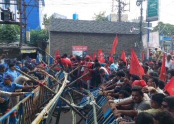 বামেদের আইন অমান্য ঘিরে রণক্ষেত্র বর্ধমান, আটক ১৪০