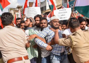 পিএফআইসহ সহযোগী সংগঠনগুলির উপর ৫ বছরের নিষেধাজ্ঞা