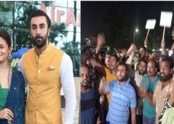 ‘গো মাংস প্রেমী’ রণবীর কাপুর ও ‘হিন্দুত্ব বিরোধী’ আলিয়া ভাটকে উজ্জয়ন মন্দিরে ঢুকতে দিল না হিন্দুত্ববাদী সংগঠন