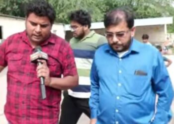 দিল্লিতে সরকারি জায়গায় অবৈধভাবে নির্মিত মাদ্রাসার খবর করতে গিয়ে আক্রান্ত সাংবাদিক