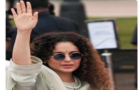 “অনশন বা ডান্ডি মার্চ করে স্বাধীনতা আসেনি, বহু মানুষের রক্তে স্বাধীনতা এসেছে” : কঙ্গনা রানাউত