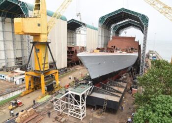 আইএনএস বিক্রান্তের পর আজ নৌবাহিনীর হাতে আসছে তৃতীয় স্টিলথ ফ্রিগেট ‘তারাগিরি’