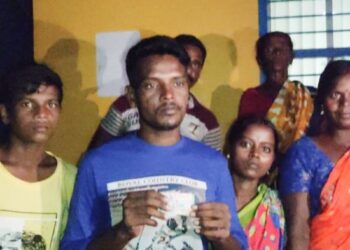 পূজোর মুখেই লটারিতে ১ কোটি পুরষ্কার, আনন্দে আত্মহারা ভাতারের  নির্মান শ্রমিকের হতদরিদ্র পরিবার