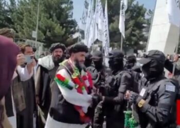 আফগানিস্তানের কুখ্যাত মাদক মাফিয়াকে রাজকীয় সংবর্ধনা দিল তালিবান