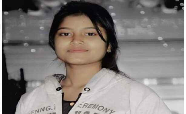 মায়ের উপর অভিমান করে আত্মঘাতী কাটোয়ার কলেজ ছাত্রী