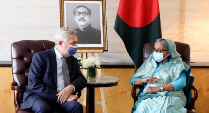 রোহিঙ্গাদের ফেরাতে জাতিসংঘের দ্বারস্থ বাংলাদেশের প্রধানমন্ত্রীর শেখ হাসিনা