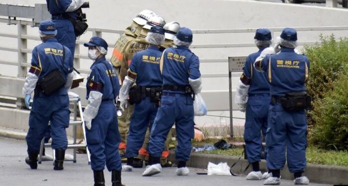 শিনজো আবের রাষ্ট্রীয় অন্ত্যেষ্টিক্রিয়ার প্রতিবাদে নিজের গায়ে আগুন ধরাল এক জাপানি নাগরিক