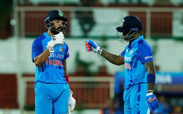 দক্ষিণ আফ্রিকার সঙ্গে ৩ তিন ম্যাচের টি-২০ সিরিজের প্রথম ম্যাচে জয় পেল ভারত